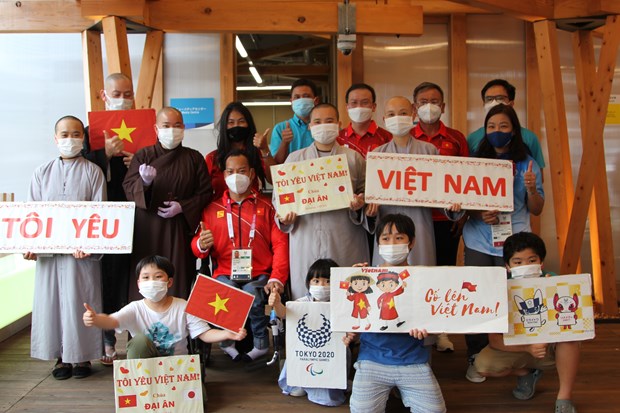 Jeux paralympiques 2020 la communauté des Vietnamiens au Japon encouragent les sportifs vietnamiens